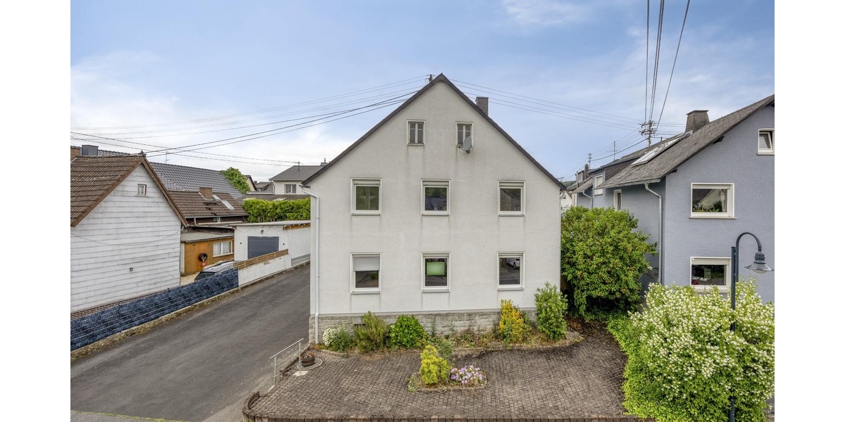 Strassenansicht frontal